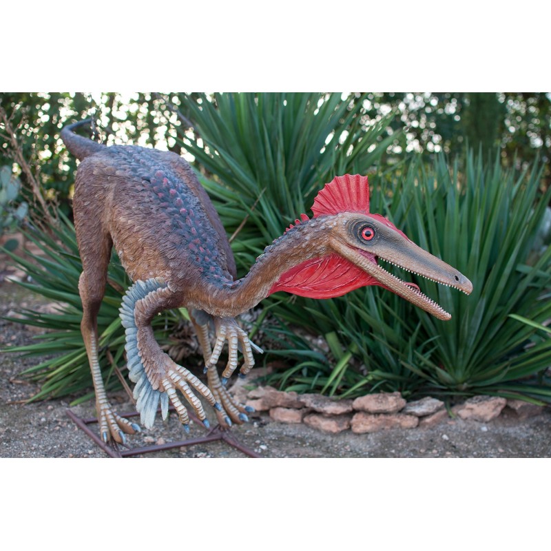 Figuras del dinosaurio Pelecanimimus polyodon.