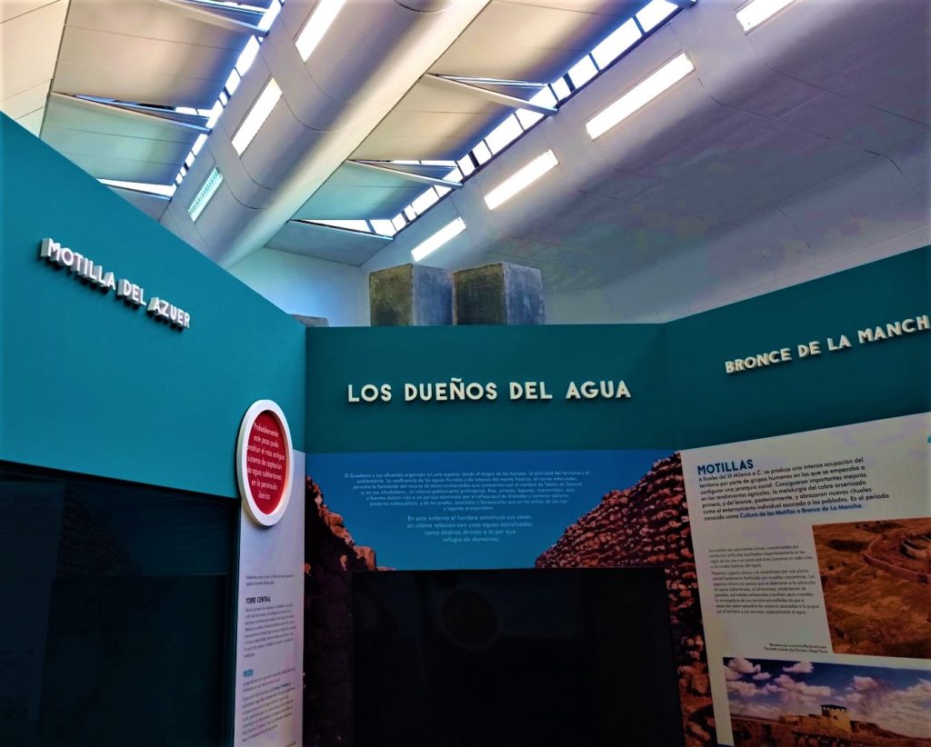 Tan altas que son visibles desde cualquier punto del Centro del Agua.