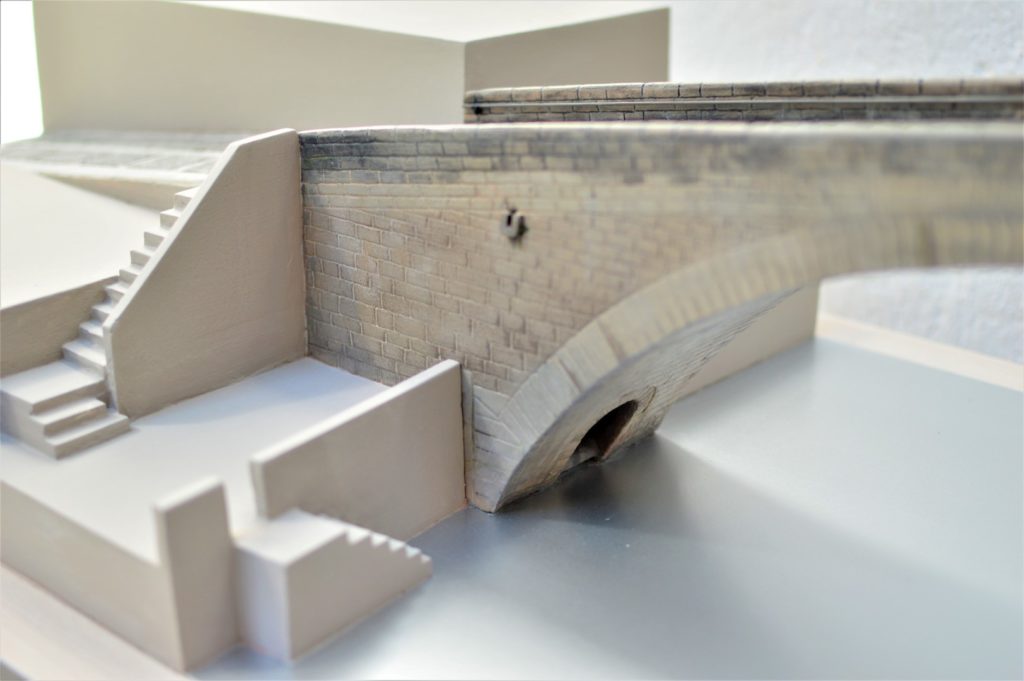 Detalles de la orilla contraria.