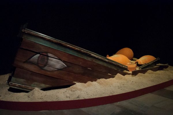 Escenografía de pecio de un navío griego con ánforas propias de ésta cultura.