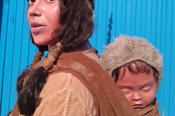 Madre y bebé de gran realismo